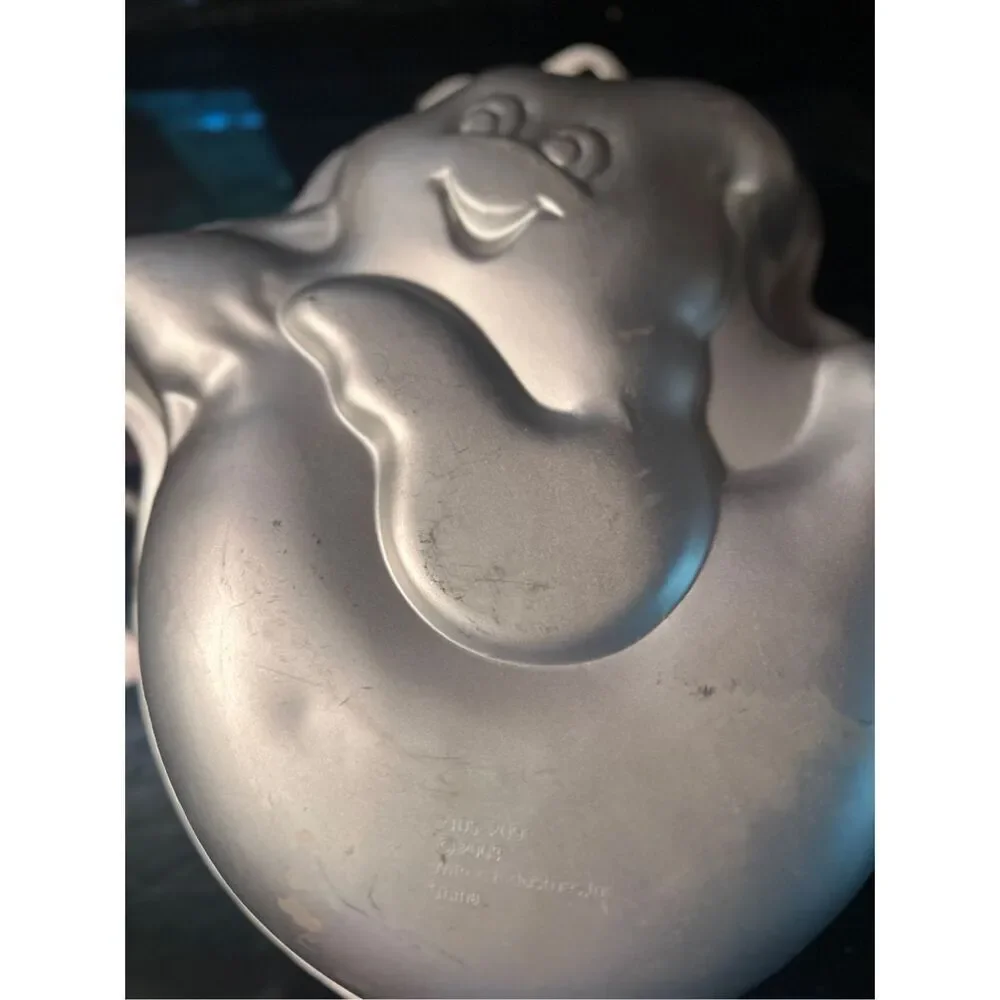 Wilton Ghost Pan Never Used